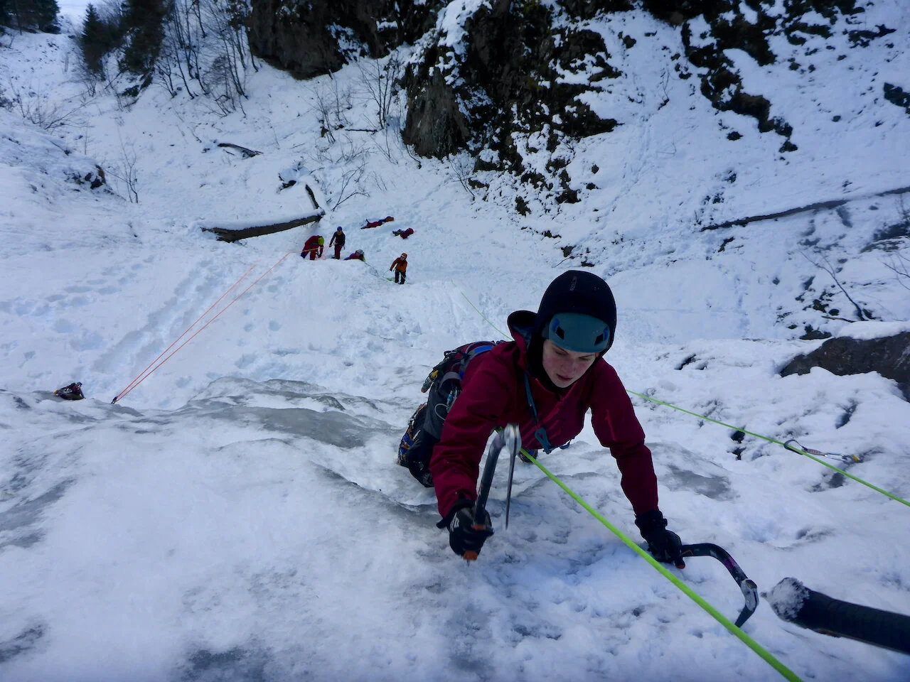 Wir konzentrieren uns im flacheren Gelände auf Schlag- und Setztechnik | © DAV Starnberg