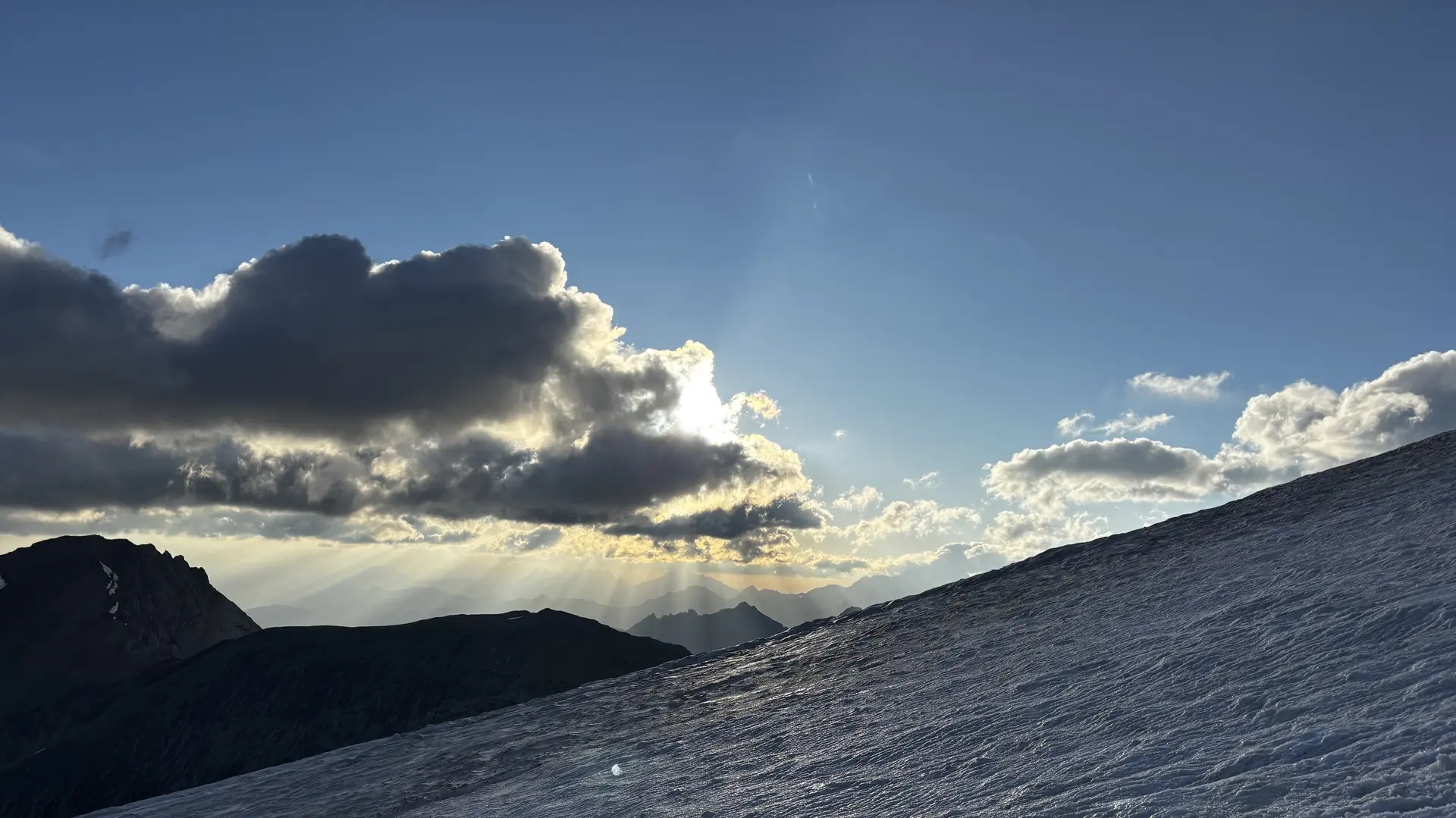 Sonnenaufgang auf dem Gletscher | © DAV Starnberg - Sina Bakenhus