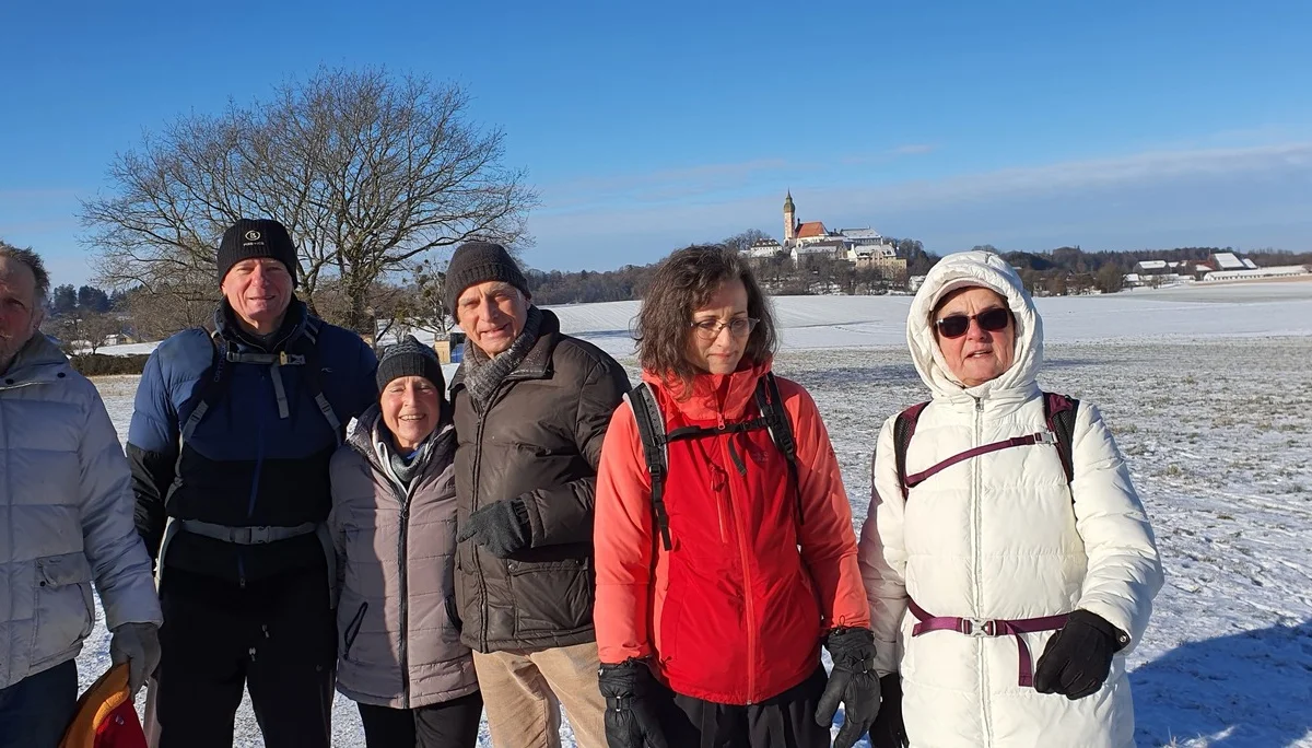 Andechs-Wanderung 2026 - Die Wanderschaft auf dem winterlichen Weg mit dem Ziel in Sichtweite Nr.2 | © DAV Starnberg
