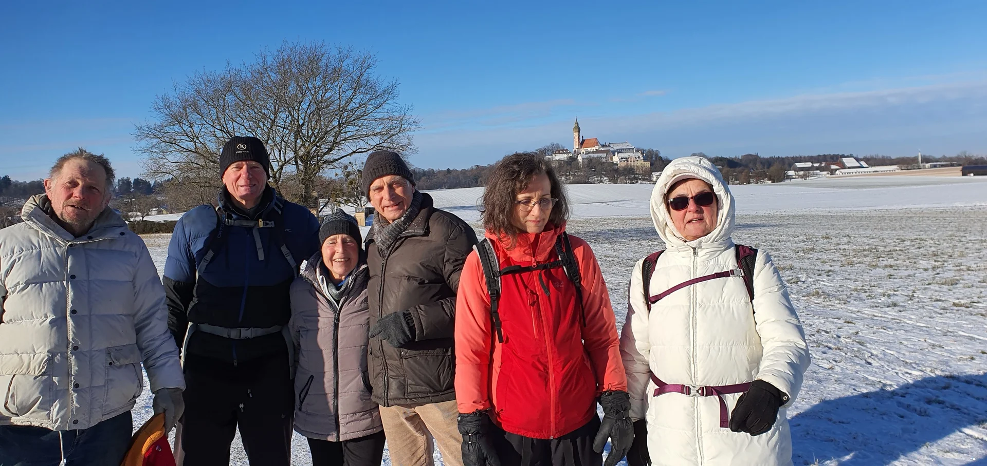 Andechs-Wanderung 2026 - Die Wanderschaft auf dem winterlichen Weg mit dem Ziel in Sichtweite Nr.2 | © DAV Starnberg