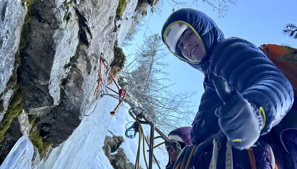 An Standplatz im Eisfall | © DAV Starnberg - Angelika Kaunicnik