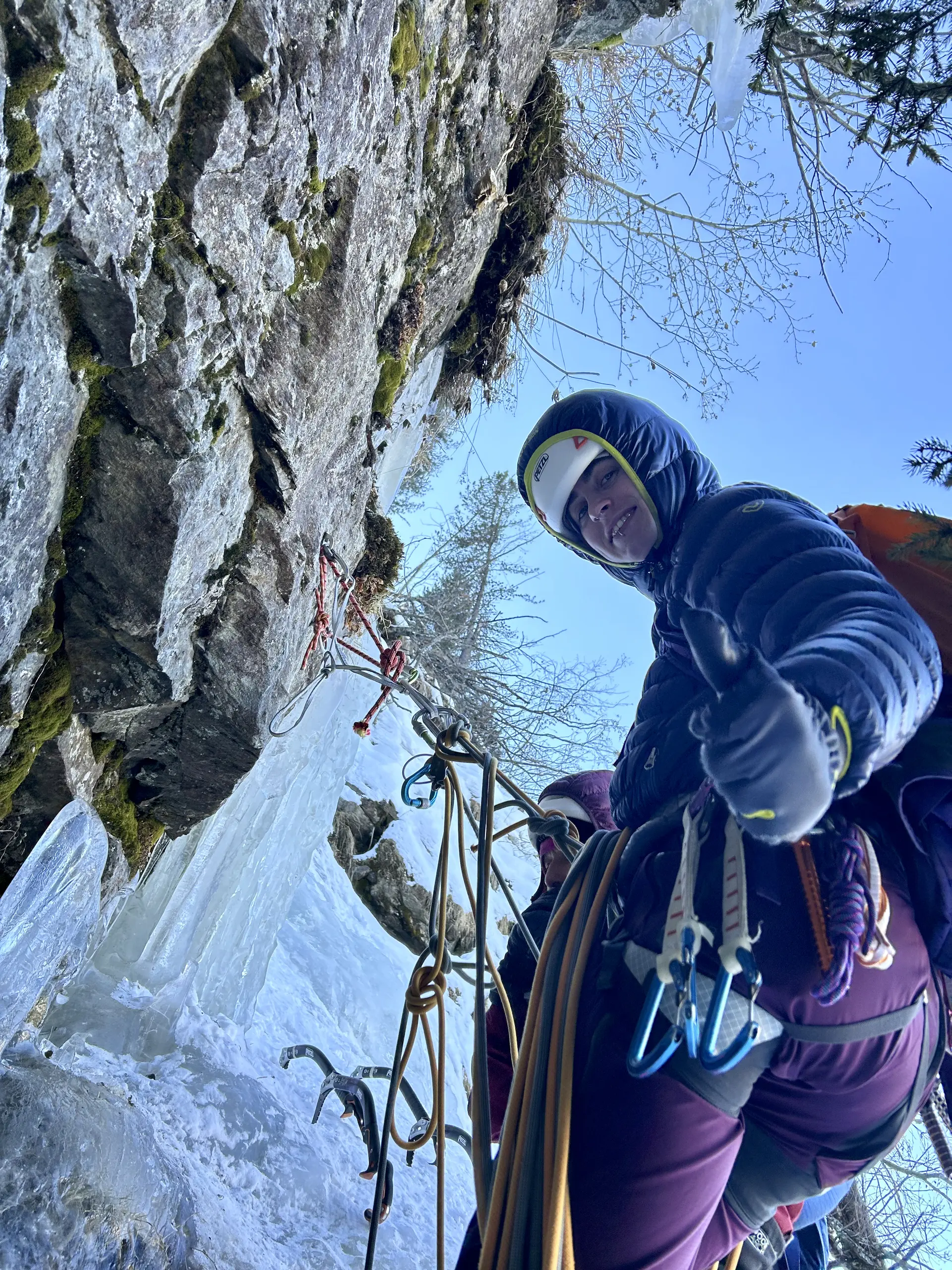 An Standplatz im Eisfall | © DAV Starnberg - Angelika Kaunicnik