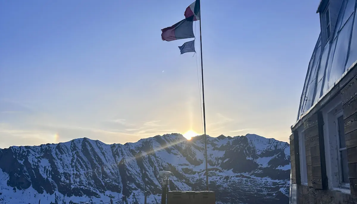Sonnenuntergang auf der Terasse des Rifugio Vittorio Emanuele II | © DAV Starnberg