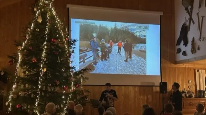 Weihnachtsfeier 2025 - Felix macht Jahresrückblick | © DAV Starnberg