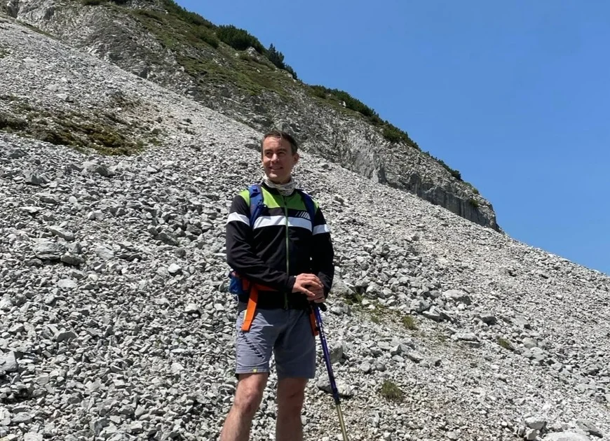 Unser erster Vorstand Dominik Dreyer beim Wandern | © DAV Starnberg