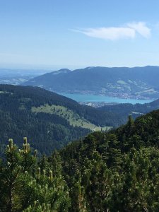 Blick hinüber zuum Tegernsee