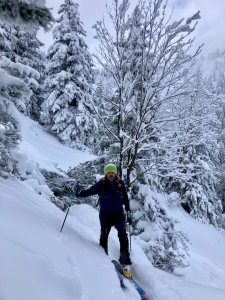 eine klassische Voralpen-Skitour über Stock und Stein