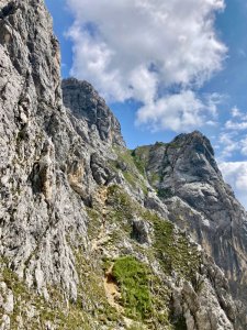 Blick zurück zu Mittagsscharte und Kleinem Waxenstein