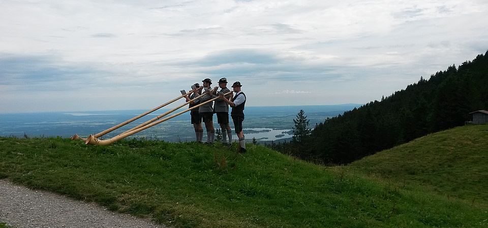 Alphornbläser bei der Hörnlehütte